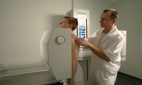 Процесс рентгеноскопии легких
